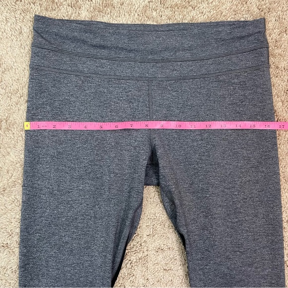 Lululemon Inspire Crop II Luxtreme Heathered Black Leggings Size 10 Style W6AMLS - Picture 13 of 16
